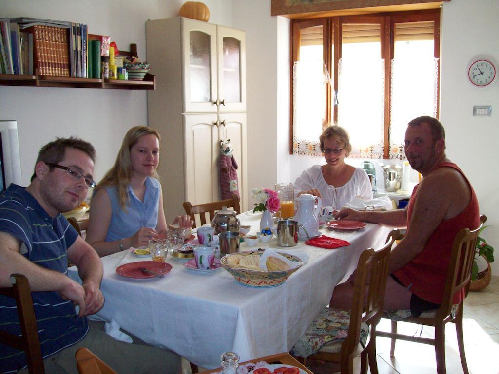Sa Chessa B&B Ploaghe ภายนอก รูปภาพ